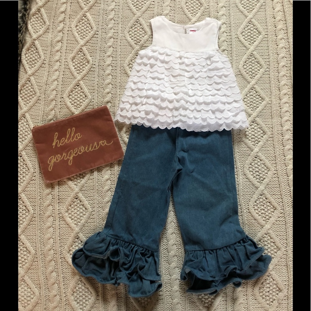EUC- ruffled jean w/eyelet ruffled top